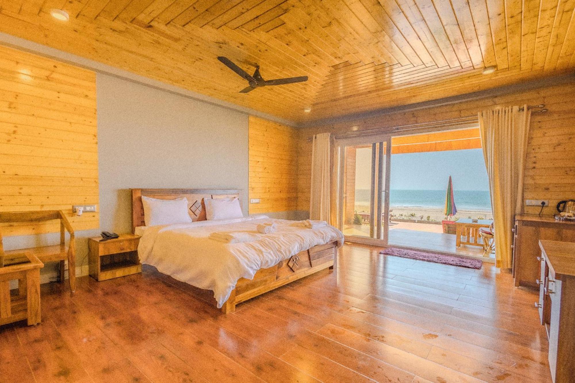 The O2H Agonda Beach Resort Екстериор снимка