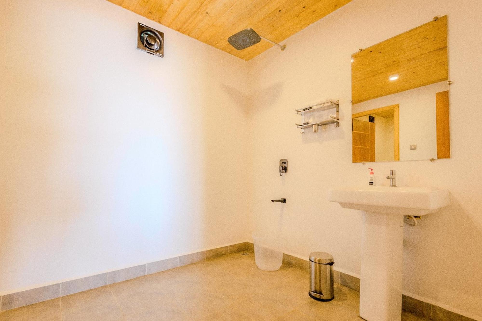 The O2H Agonda Beach Resort Екстериор снимка